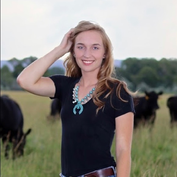 Meet your Posher, Tysa - Picture 1 of 1